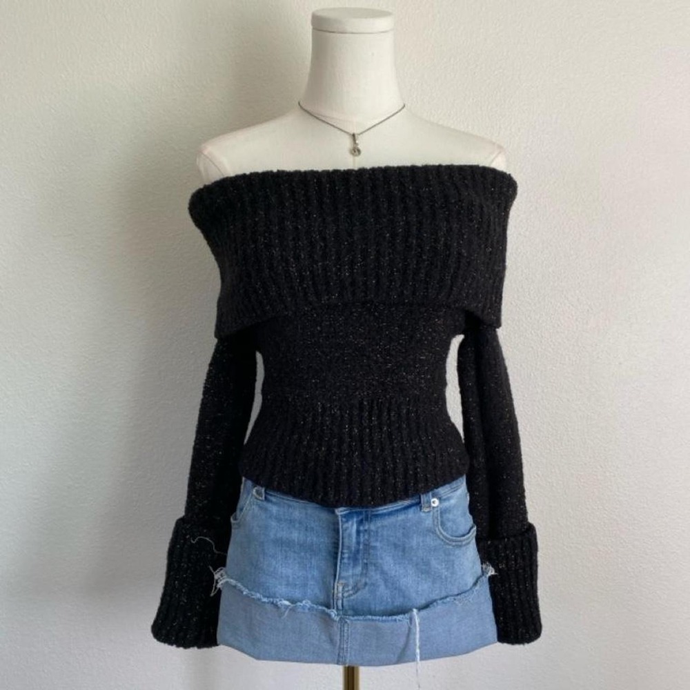 Y2K Moda International Black Sparkle Off The Shoulder Ribbed Sweater